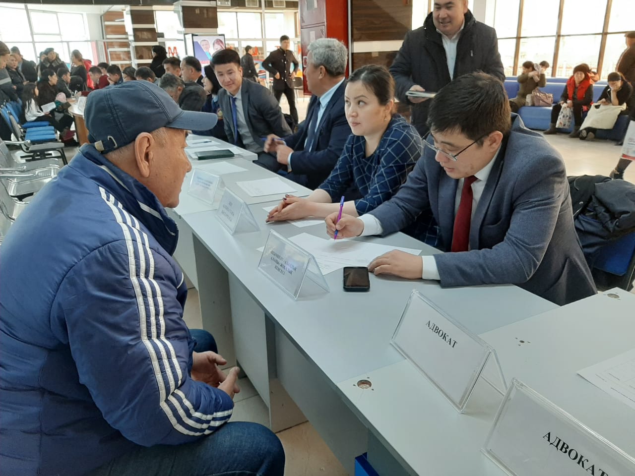 Маманнан кеңес алды