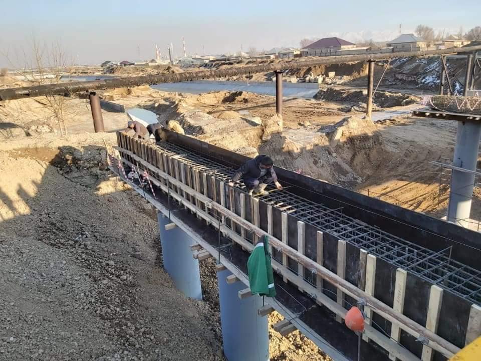 ШЫМКЕНТ: БАДАМ ӨЗЕНІНЕН ӨТЕТІН КӨПІР ҚҰРЫЛЫСЫ ҚАРҚЫНДЫ