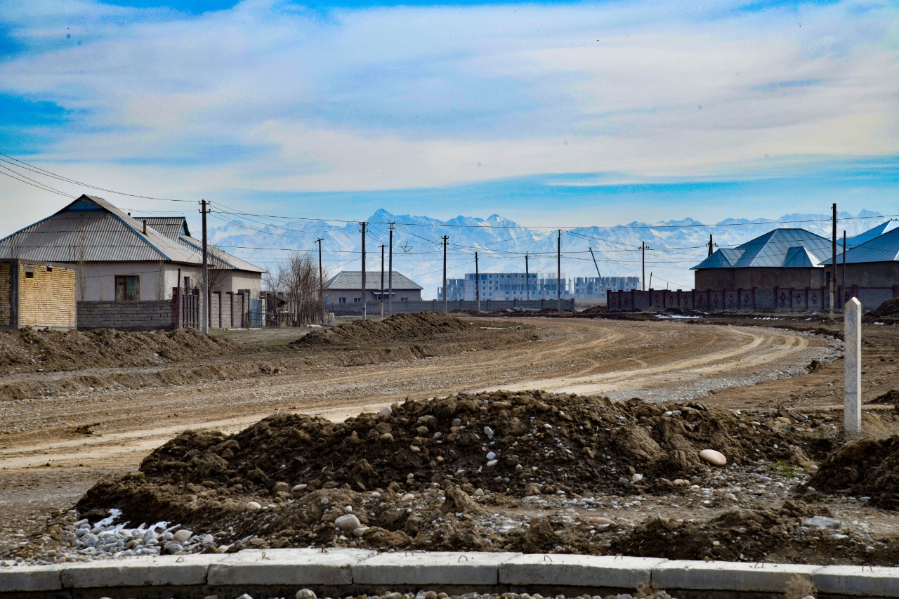 ШЫМКЕНТ: ҚАЛА ӘКІМІ «ТҰРАН» ТҰРҒЫНДАРЫМЕН КЕЗДЕСТІ