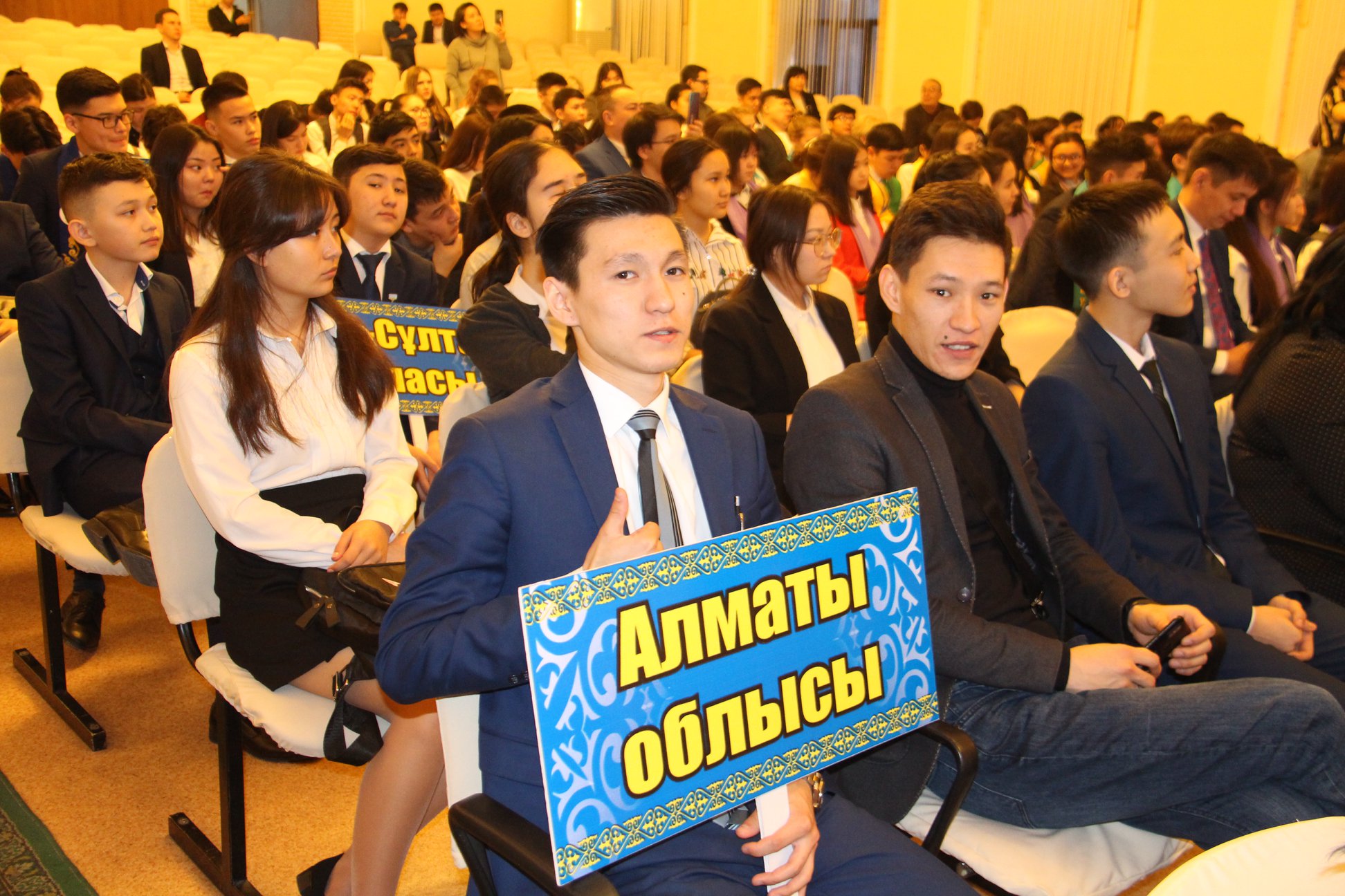 ШЫМКЕНТТЕ «ҰШҚЫР ОЙ АЛАҢЫ» РЕСПУБЛИКАЛЫҚ ДЕБАТ ТУРНИРІ ӨТУДЕ