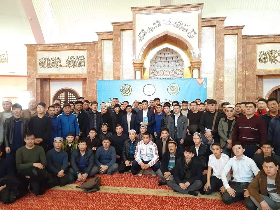 ШЫМКЕНТТЕ «АРТЫҚ ҒЫЛЫМ КІТАПТА» АТТЫ КІТАП ОҚУ КЛУБЫ АШЫЛДЫ