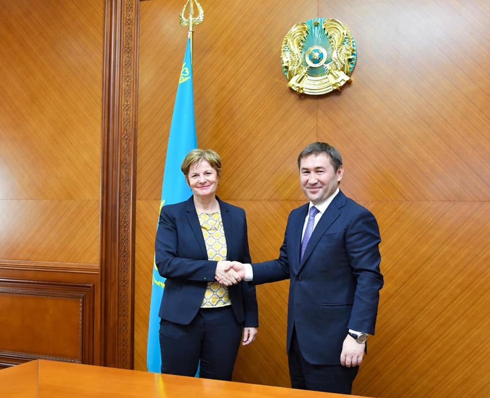 ШЫМКЕНТ ӘКІМІ ГЕРМАНИЯНЫҢ БАС КОНСУЛЫМЕН КЕЗДЕСТІ