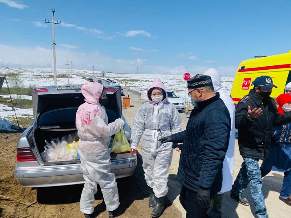 ШЫМКЕНТ: БЛОК-БЕКЕТТЕРГЕ ТҮСКІ АС ТЕГІН ТАРАТЫЛДЫ