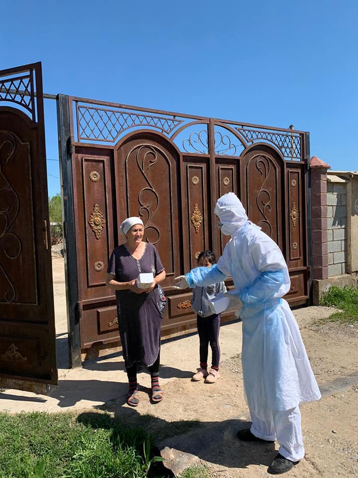 ТҰРҒЫНДАРҒА 6 МЫҢ БЕТПЕРДЕ ТЕГІН ҮЛЕСТІРІЛДІ