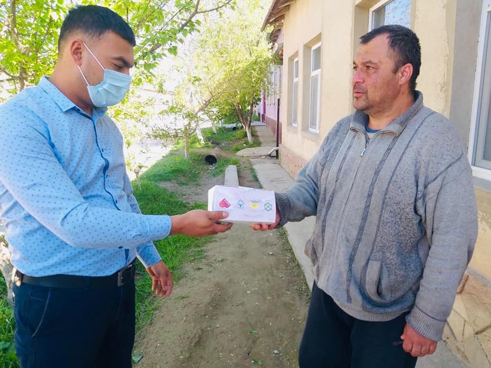 ШЫМКЕНТ: ҚАЛА ТҰРҒЫНДАРЫНА 600 МЫҢНАН АСТАМ БЕТПЕРДЕ ҮЛЕСТІРІЛДІ