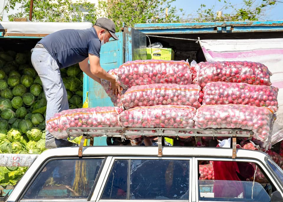 ШЫМКЕНТКЕ ТҮРКІСТАНДЫҚ ШАРУАЛАР ӨНІМДЕРІН КЕДЕРГІСІЗ КІРГІЗУДЕ