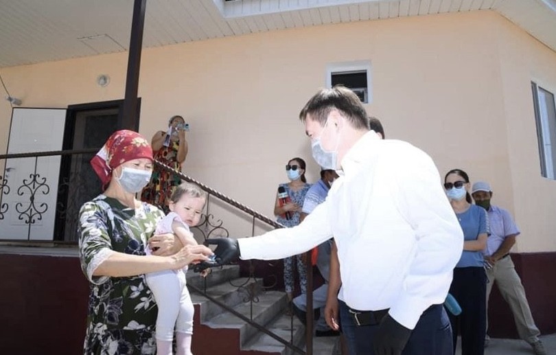 ЕЛТАЙДАҒЫ СУ АСТЫНДА ҚАЛҒАН 5 ҮЙ ҚАЙТА САЛЫНДЫ