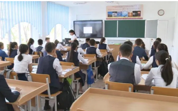 ШЫМКЕНТТЕ ҮШ АУЫСЫМДЫ МЕКТЕПТЕР САНЫ БЕСЕУГЕ АЗАЙДЫ