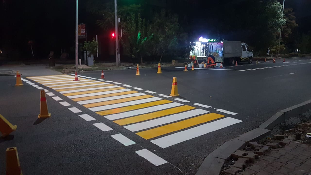 ШЫМКЕНТТЕ 52 КӨШЕГЕ ЖОЛ ТАҢБАСЫ СЫЗЫЛДЫ