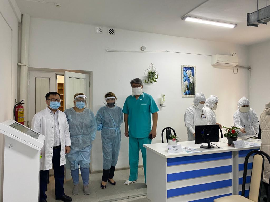 ЕЛІМІЗДІҢ ҮЗДІК ОНКОЛОГТАРЫ ҚАЛА ТҰРҒЫНДАРЫН ҚАБЫЛДАДЫ