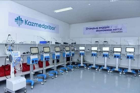 ШЫМКЕНТТЕ ШЫҒАРЫЛҒАН ӨКПЕНІ ЖАСАНДЫ ЖЕЛДЕТУ ҚҰРЫЛҒЫЛАРЫ АУРУХАНАЛАРҒА ТОЛЫҚ ОРНАТЫЛДЫ