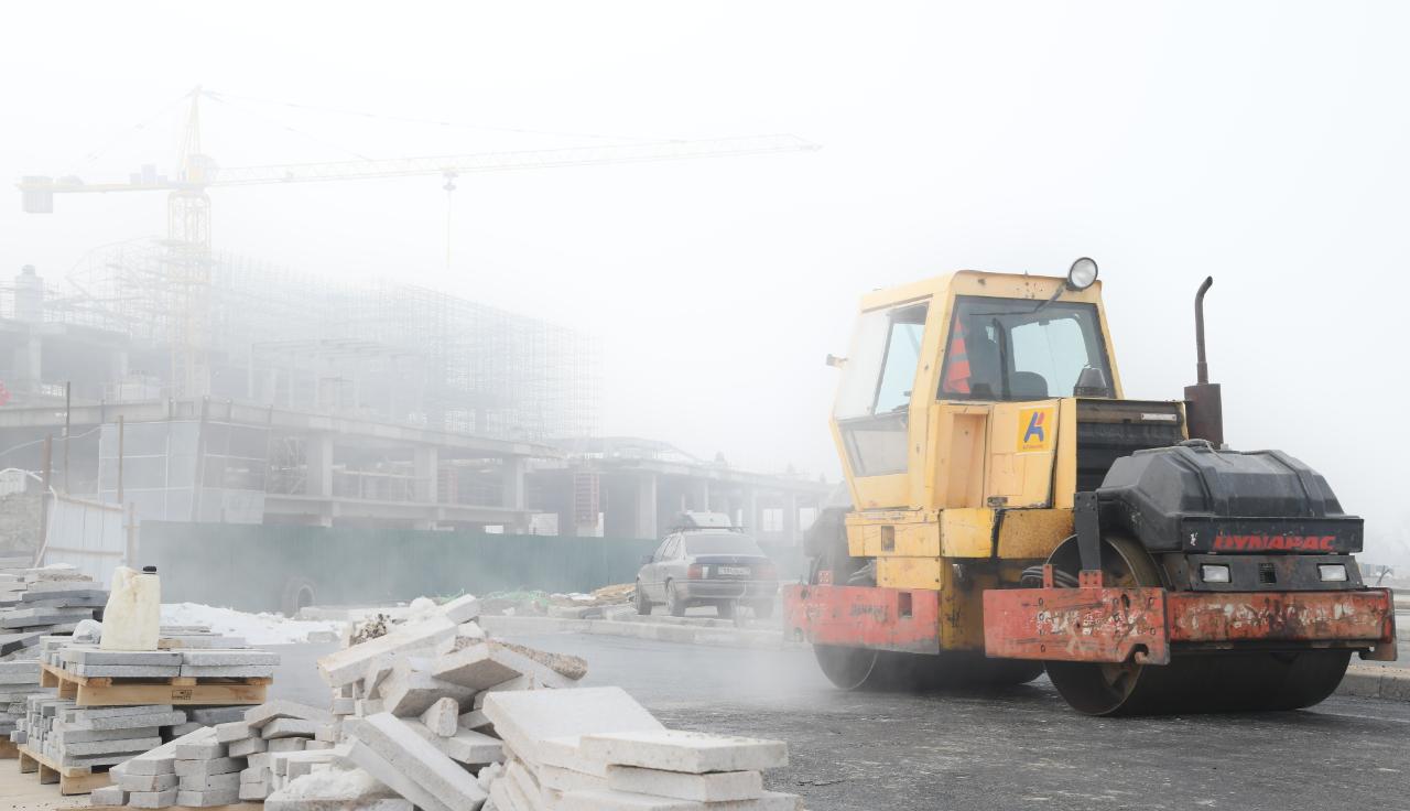 ҚАЛА ӘКІМІ ӘУЕЖАЙДЫҢ ЖАҢА ЖОЛАУШЫЛАР ТЕРМИНАЛЫНЫҢ ҚҰРЫЛЫС БАРЫСЫМЕН ТАНЫСТЫ