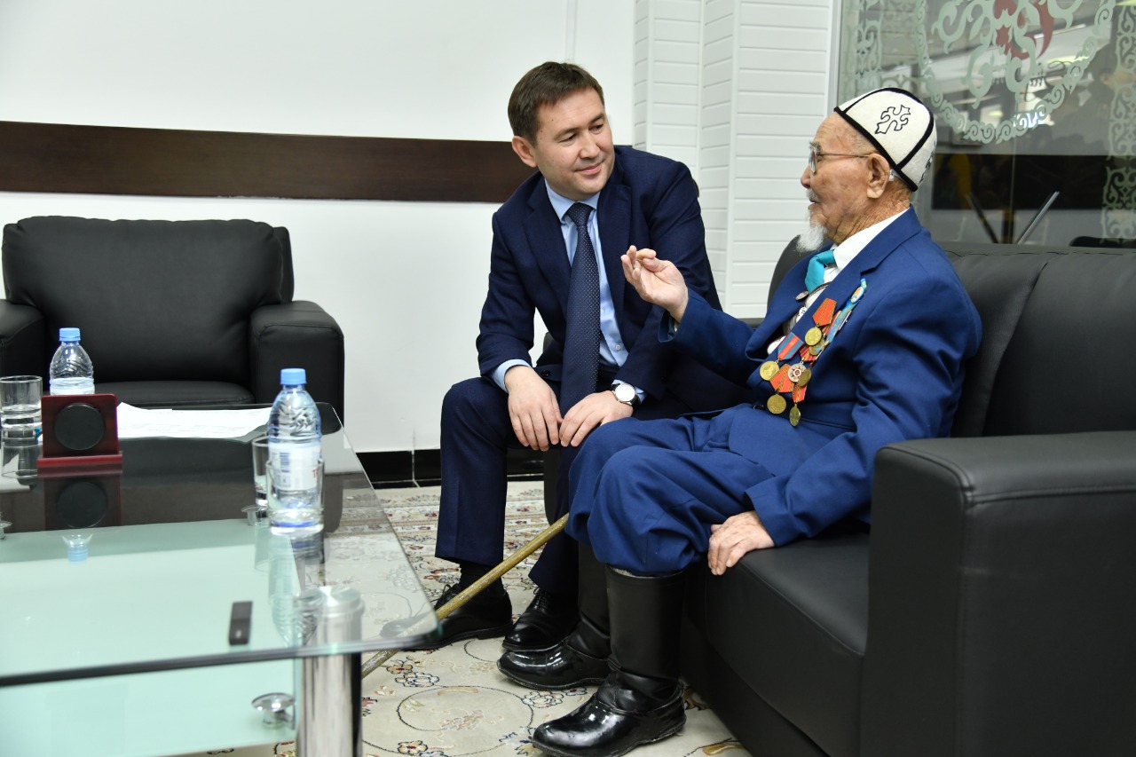 ШЫМКЕНТ: ТҰРҒЫНДАР МӘСЕЛЕСІ ЕСКЕРУСІЗ ҚАЛМАЙДЫ