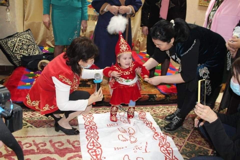 ШЫМКЕНТ: НАУРЫЗ МЕРЕКЕСІ ҚАРСАҢЫНДА 20 БҮЛДІРШІННІҢ ТҰСАУЫ КЕСІЛДІ