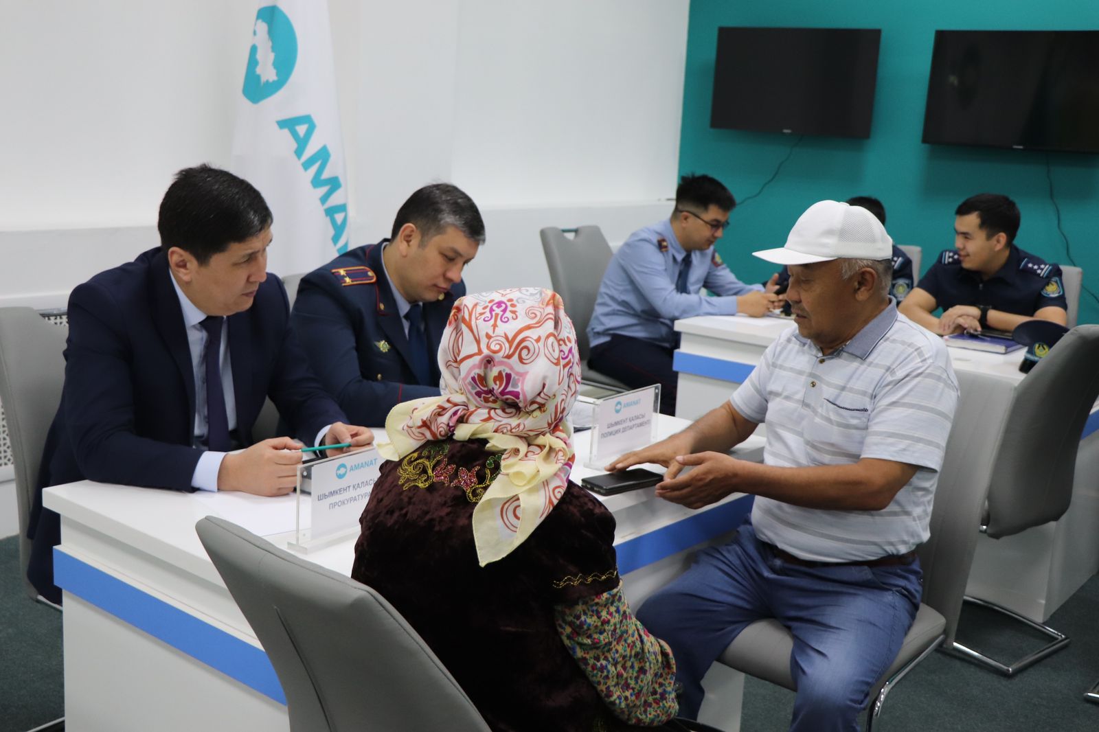 ЖЕҢІЛДЕТІЛГЕН НЕСИЕ АЛУ ЖӘНЕ ҚҰҚЫҚТЫҚ КӨМЕК БОЙЫНША КЕҢЕС БЕРЛДІ