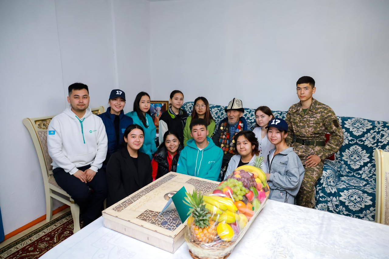 ҰОС АРДАГЕРЛЕРІНЕ ҚҰРМЕТ КӨРСЕТІЛДІ