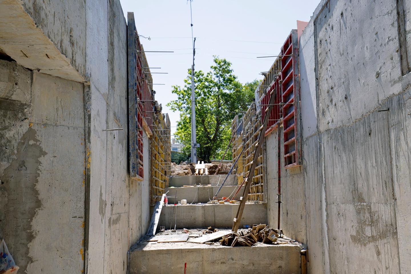 АЛАШ БАЗАРЫ МАҢЫНДАҒЫ ЖЕР АСТЫ  ӨТКЕЛІ  ҚЫРКҮЙЕКТЕ ТАПСЫРЫЛАДЫ